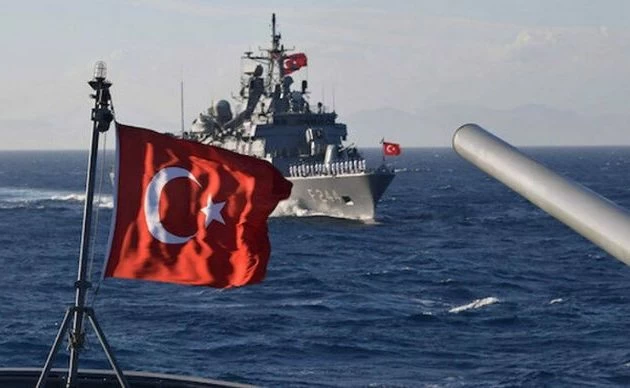 Συναγερμός στο Αιγαίο: Νέο επεισόδιο με τουρκικές ακταιωρούς μεταξύ Χίου και Τσεσμέ